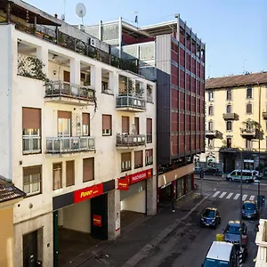 https://yellow-modern-studio-in-the-heart-of-isola-lambertenghi.it-lombardy.com